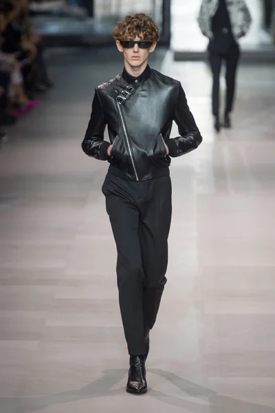 Look 44
